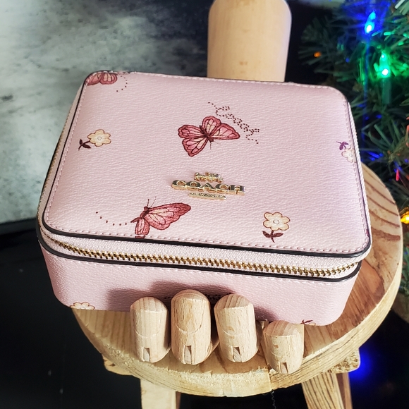 Coach Jewelry Box - Picture 1 of 8